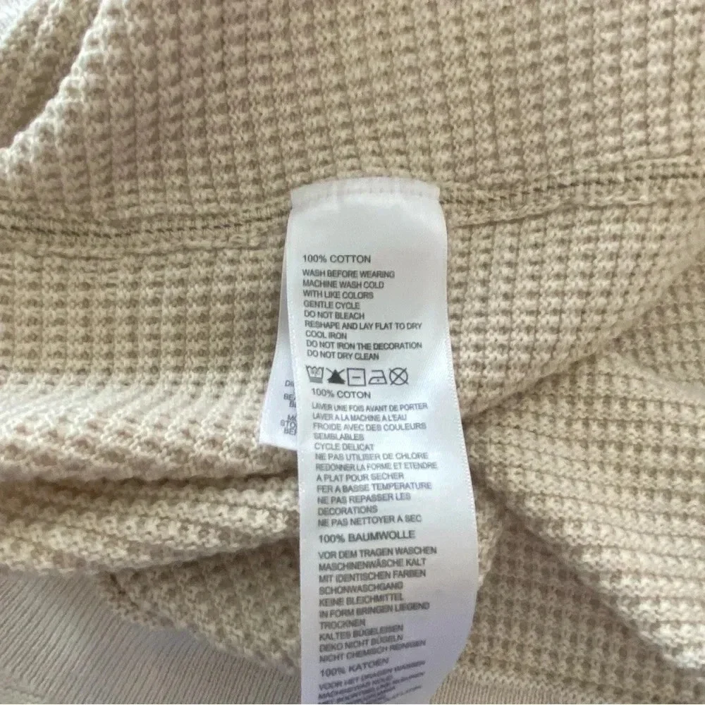 Tommy Bahama cotton hem excellent