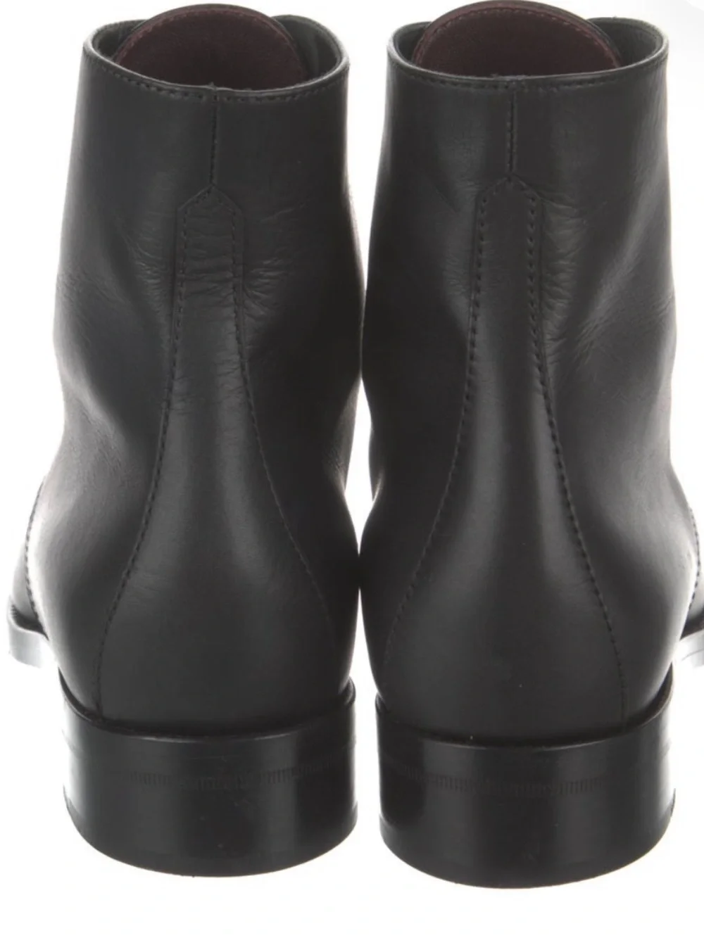 CHANEL size 40