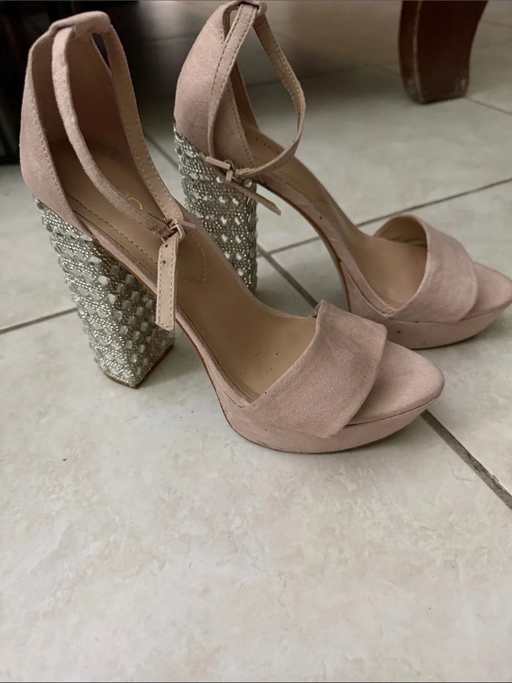 Aldo blush pink