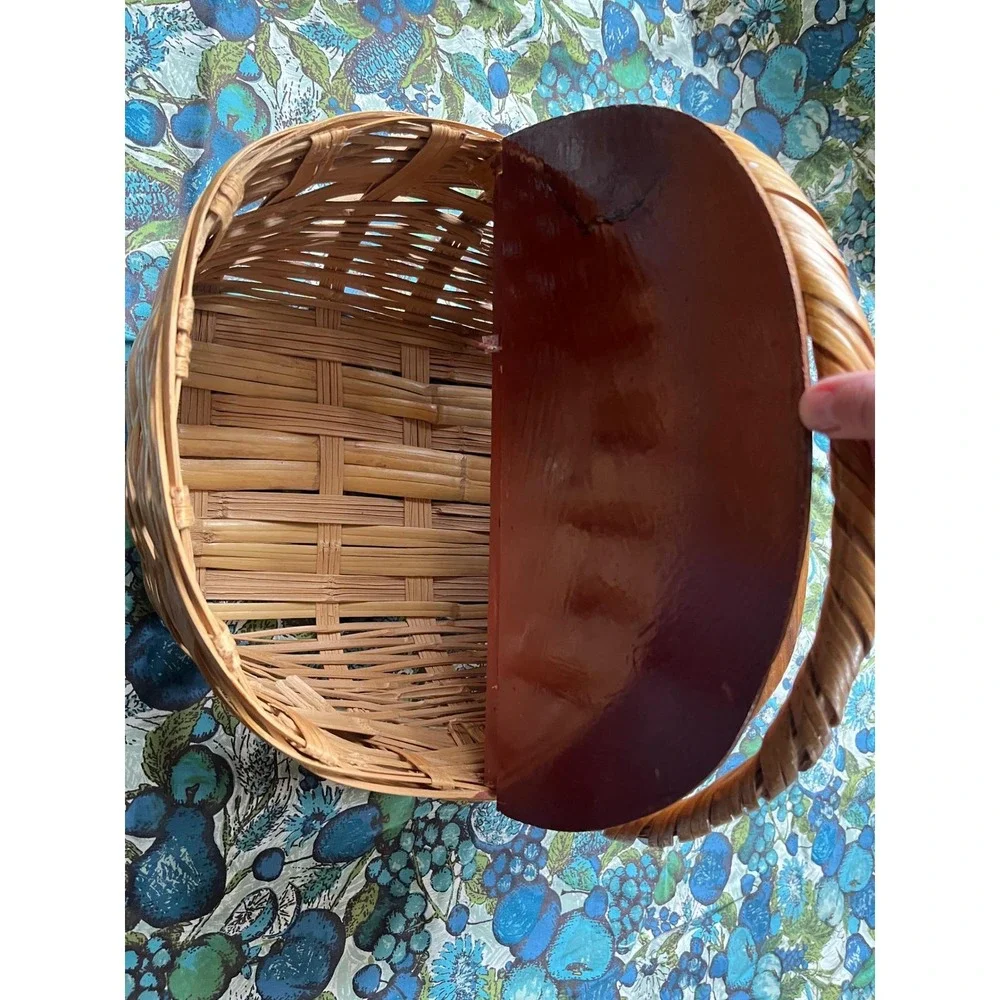 Unbranded vintage wicker