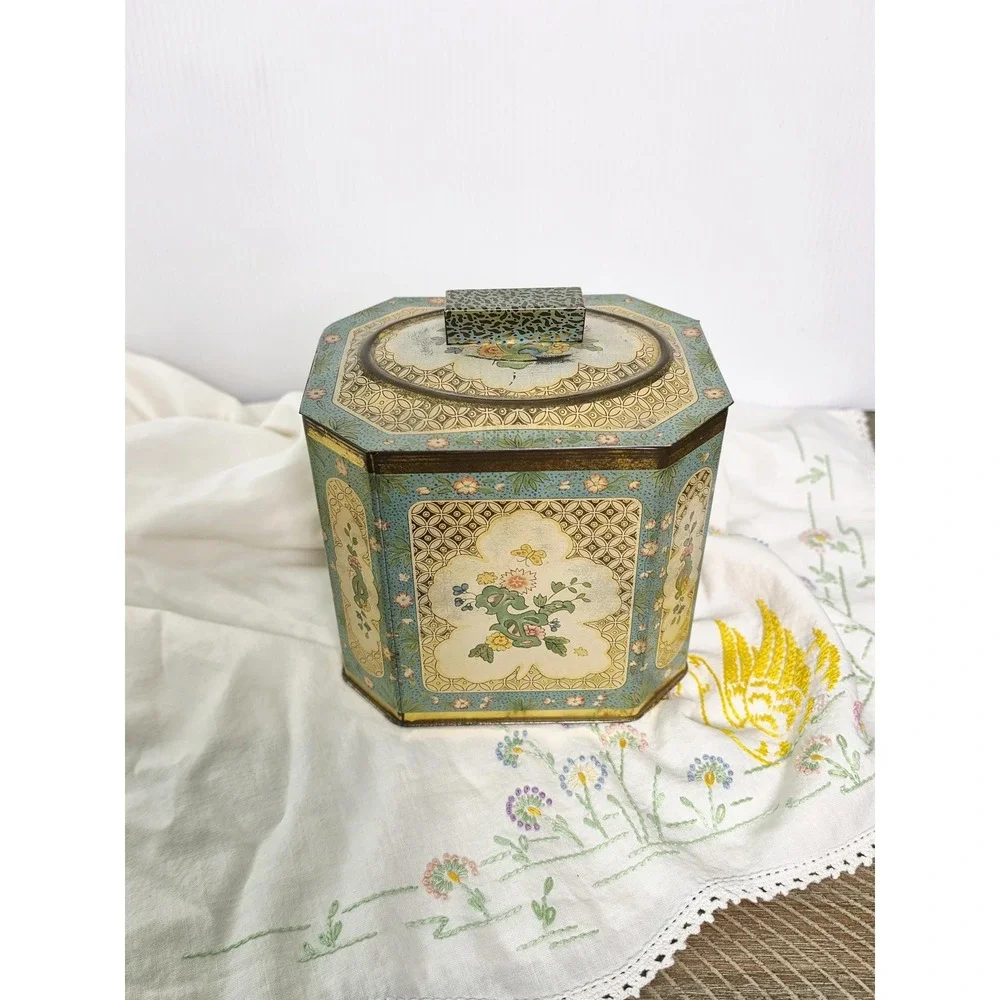 N/A vintage tin