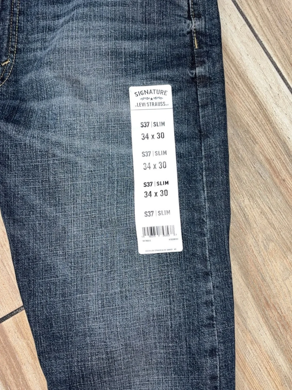 Signature by Levi Strauss signature by