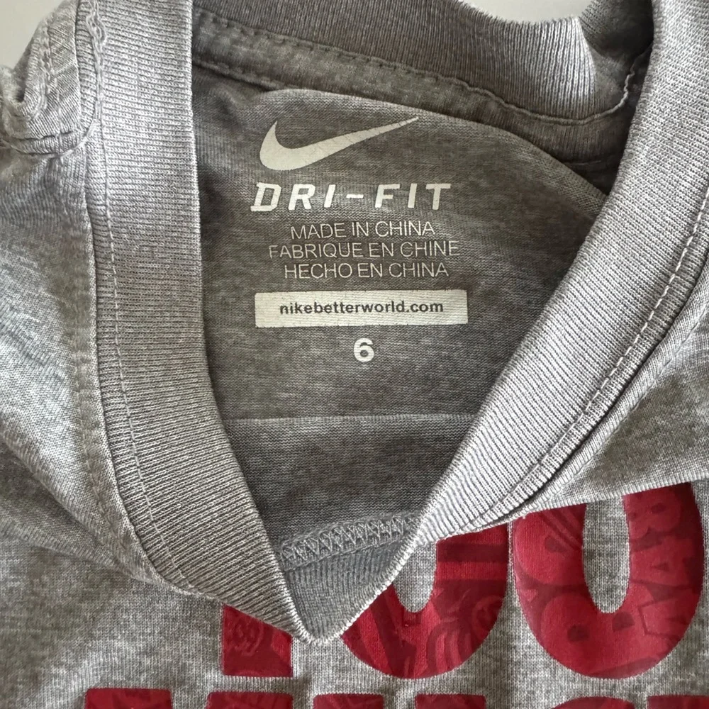 Nike graphics kids no