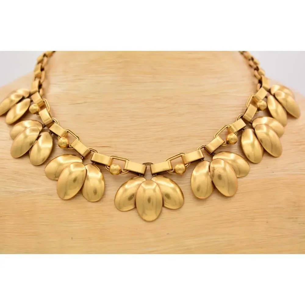 Stella & Dot gorgeous necklace