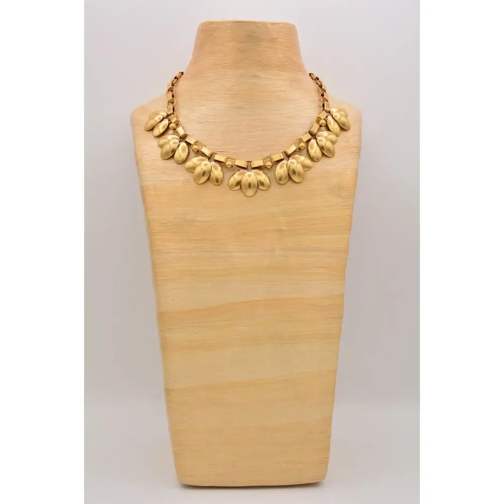 Stella & Dot gorgeous necklace