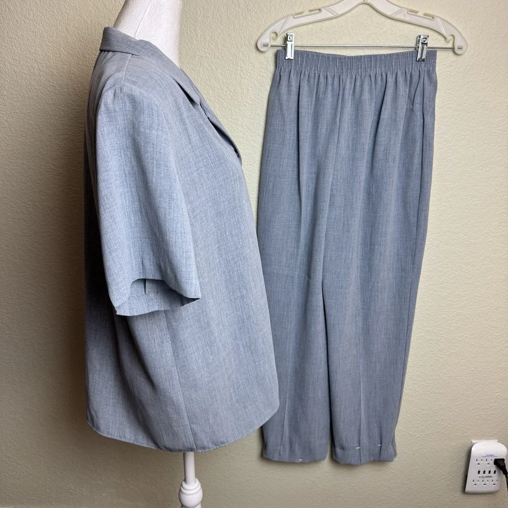 Briggs New York top medium hemmed