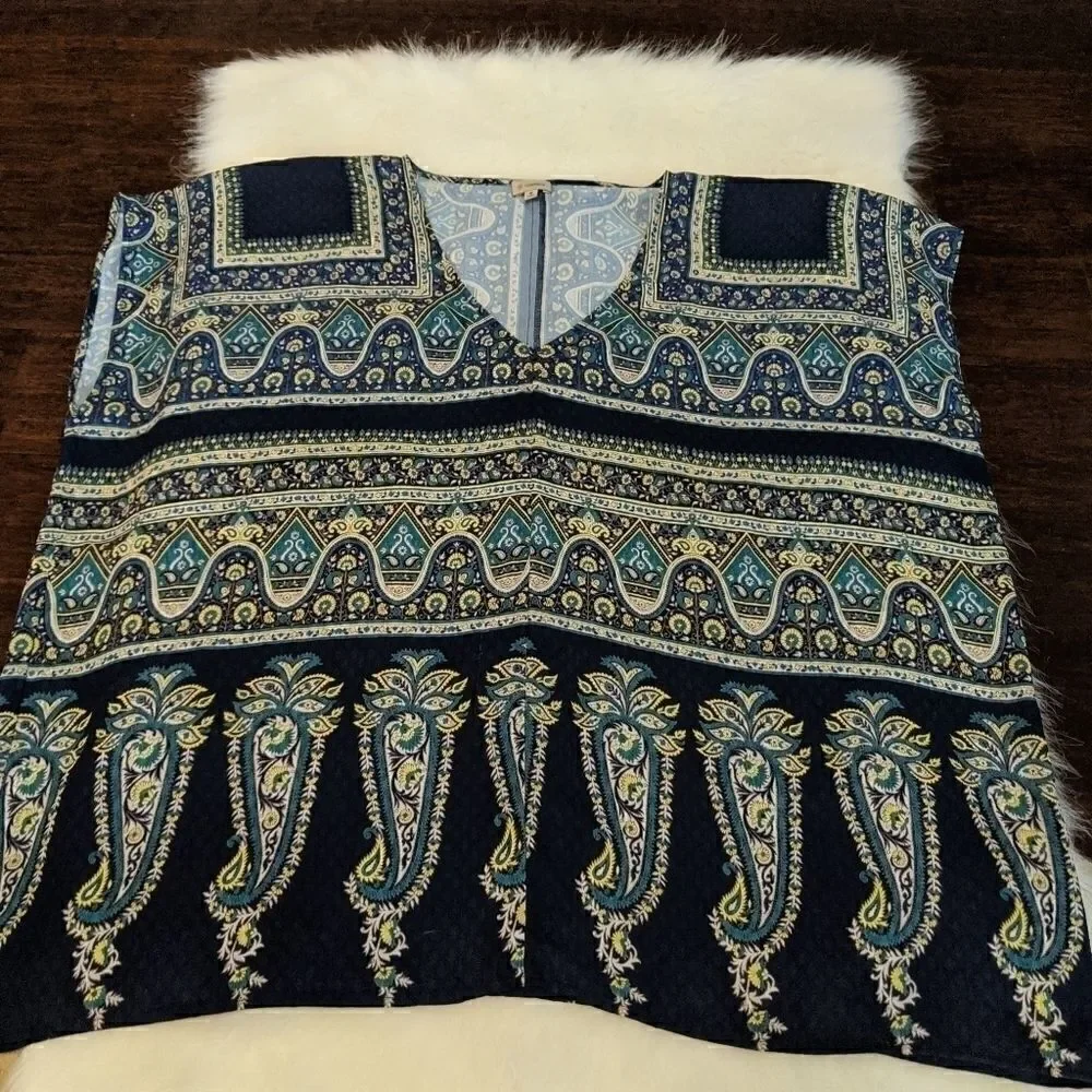 Cremieux top size medium