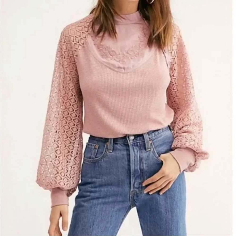 Free People Sweetest Thing Lace Sleeve Thermal‎ Boho Top In Dusty Rose M Flaw