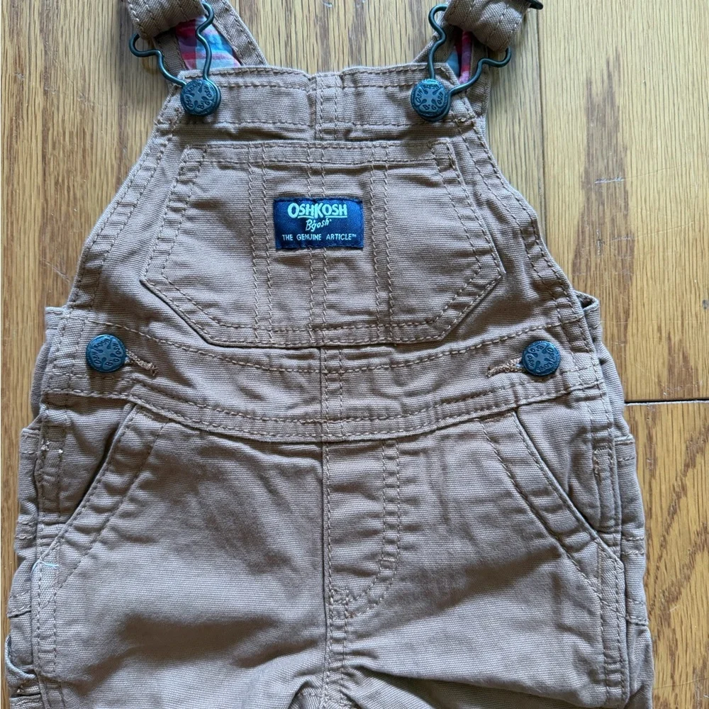 OshKosh Bgosh or button adjustable