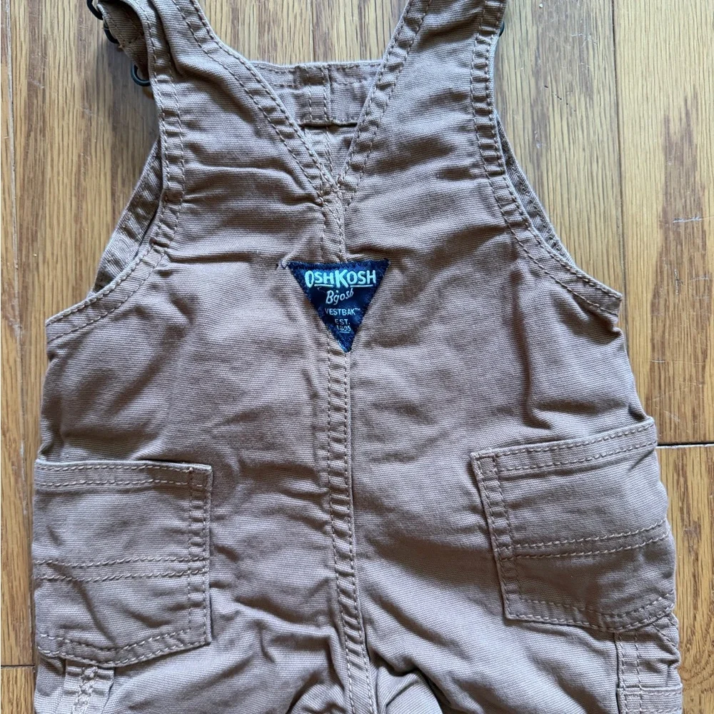 OshKosh Bgosh tan straps