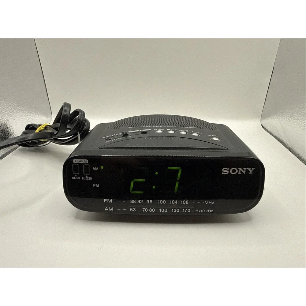 Vintage Sony ICF-C212‎ Dream Machine FM/AM Clock Radio Green LED