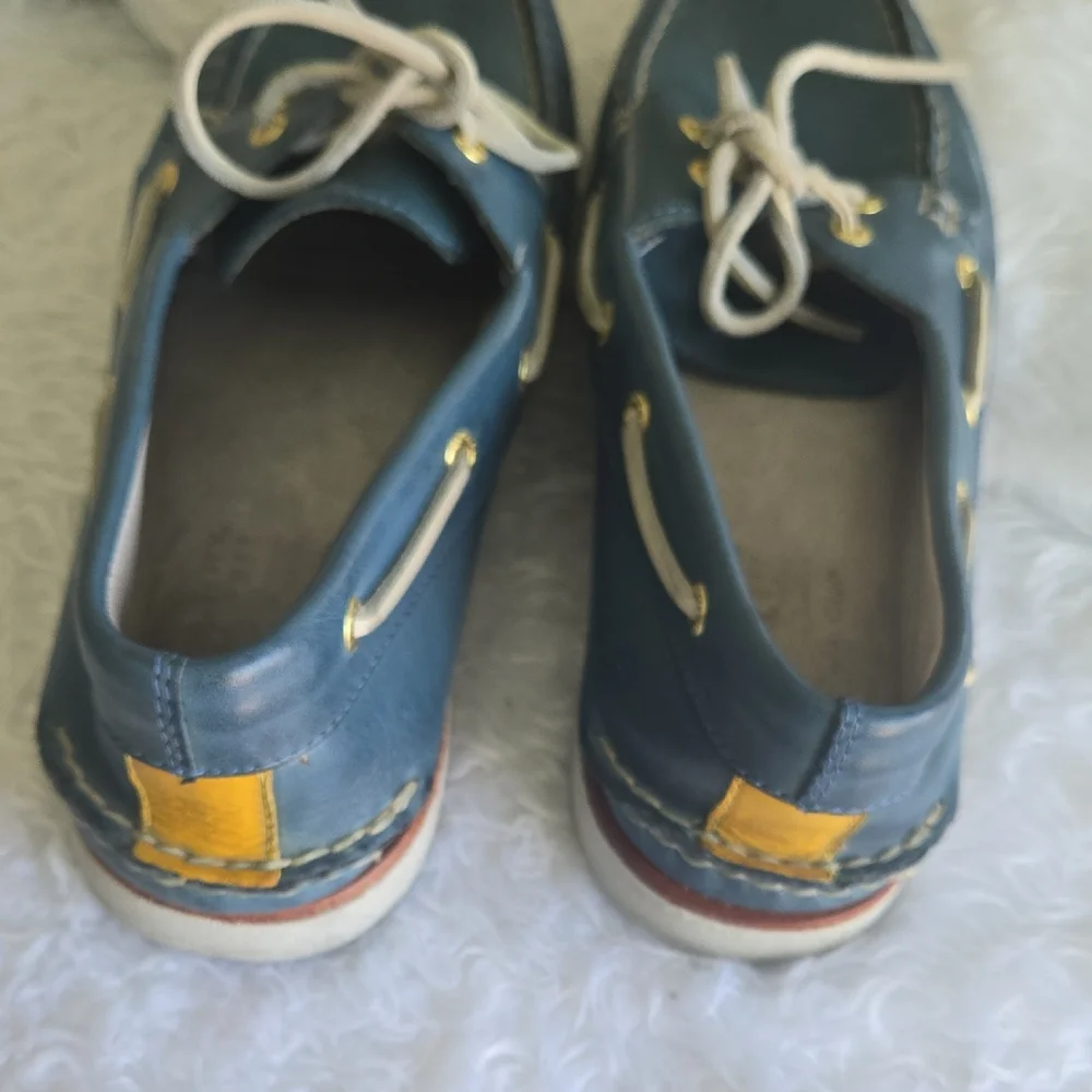 Sperry stylish blue