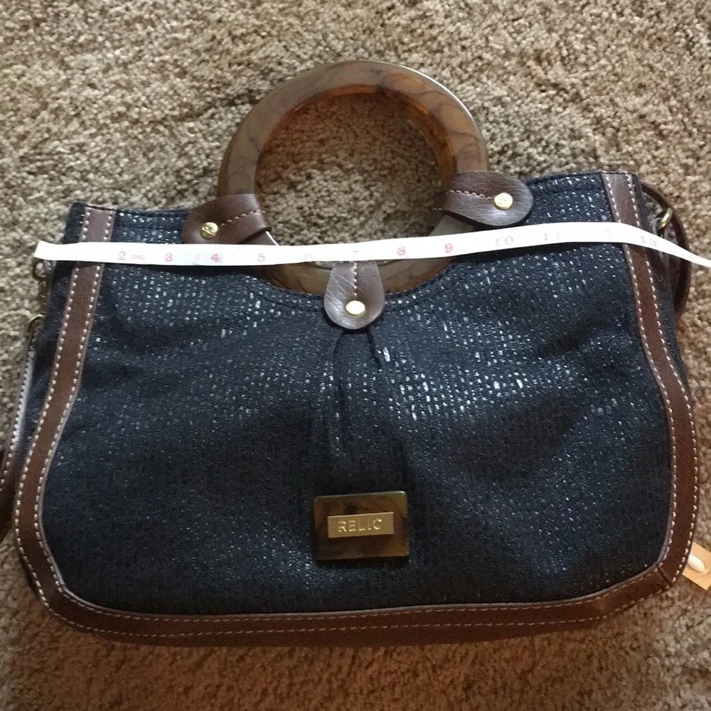 Relic black purse