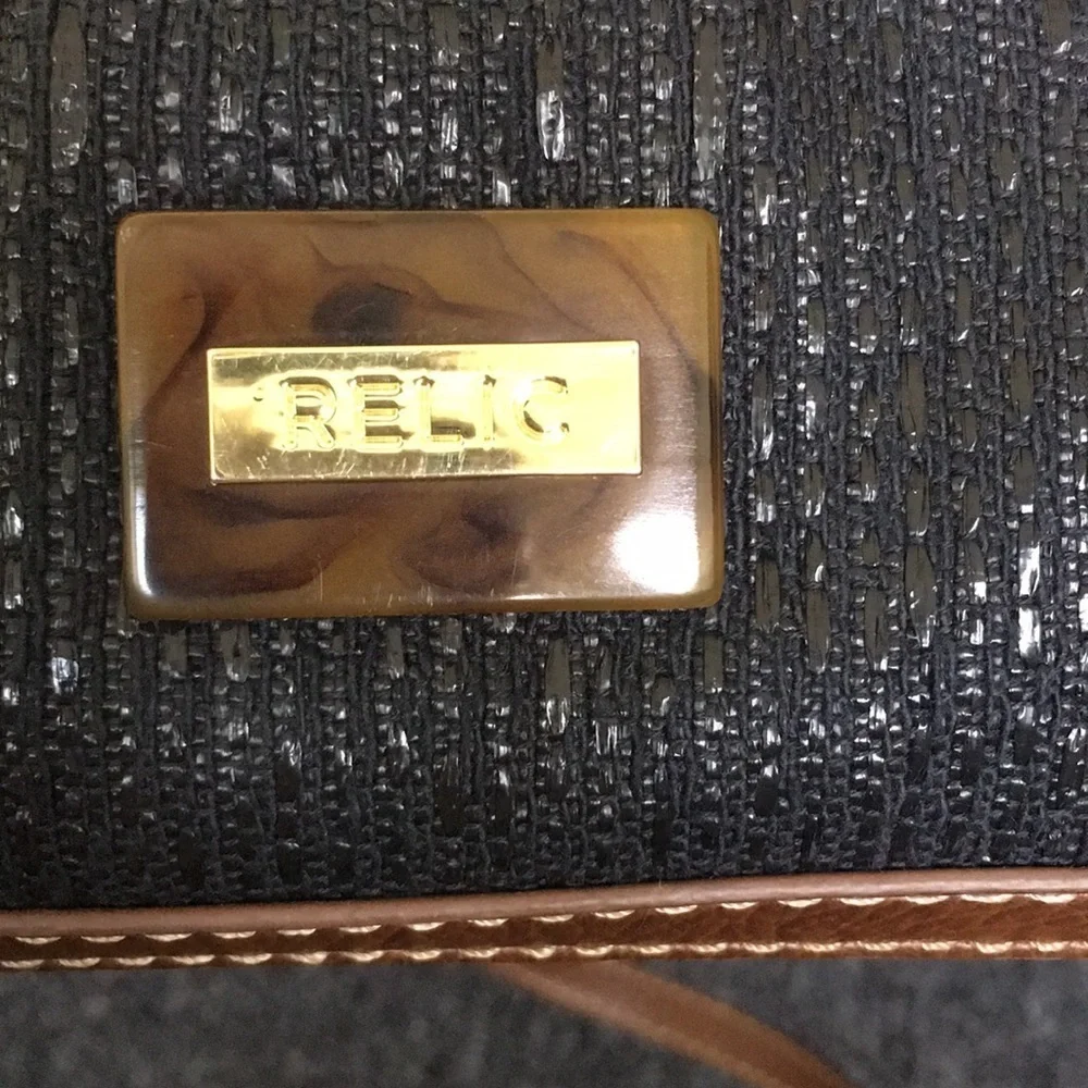 Relic black purse