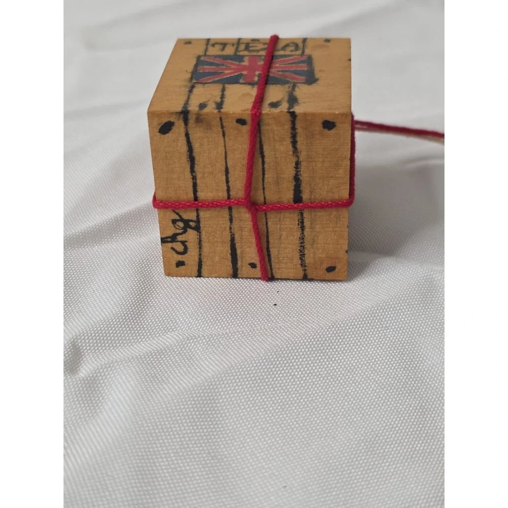 N/A christmas ornament