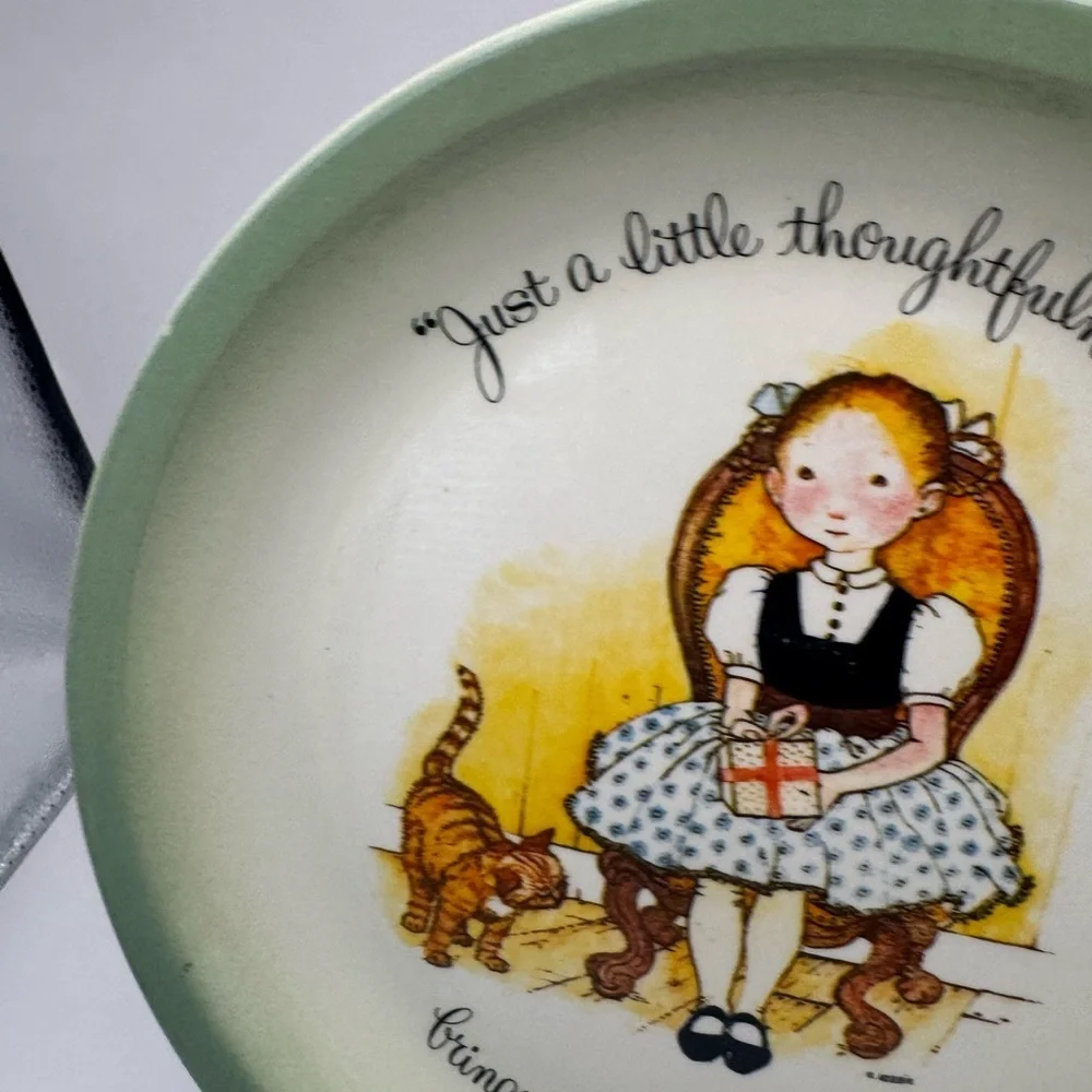 Holly Hobbie plate mint