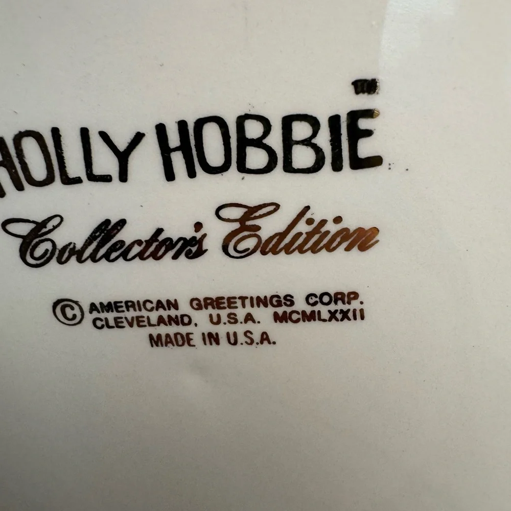 Holly Hobbie plate mint