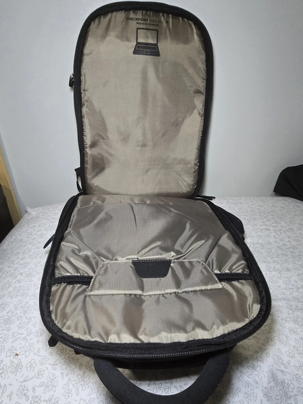Targus professional backpack