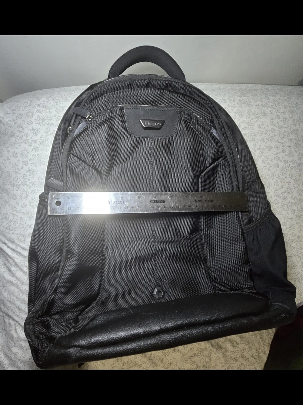 Targus professional backpack