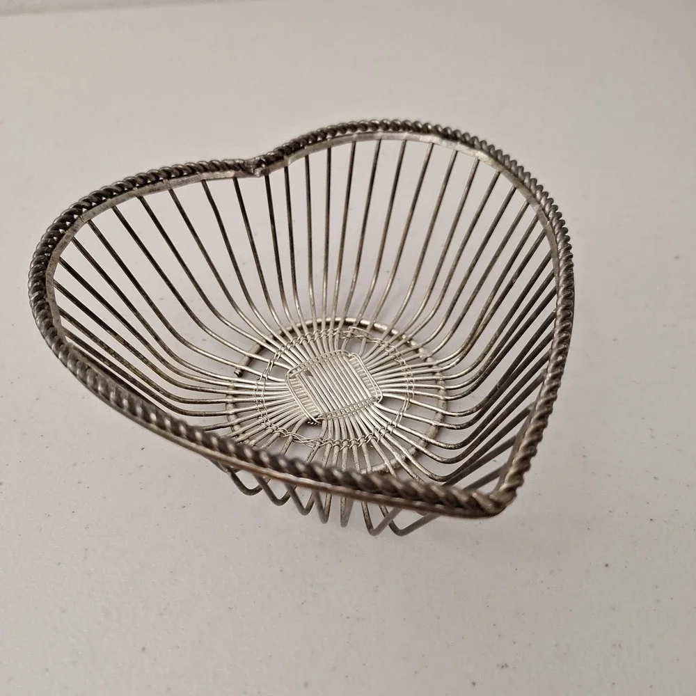 Vintage MCM Heavy Pewter Wire Basket‎ Heart Abstract Metal Handmade Petina 6.5