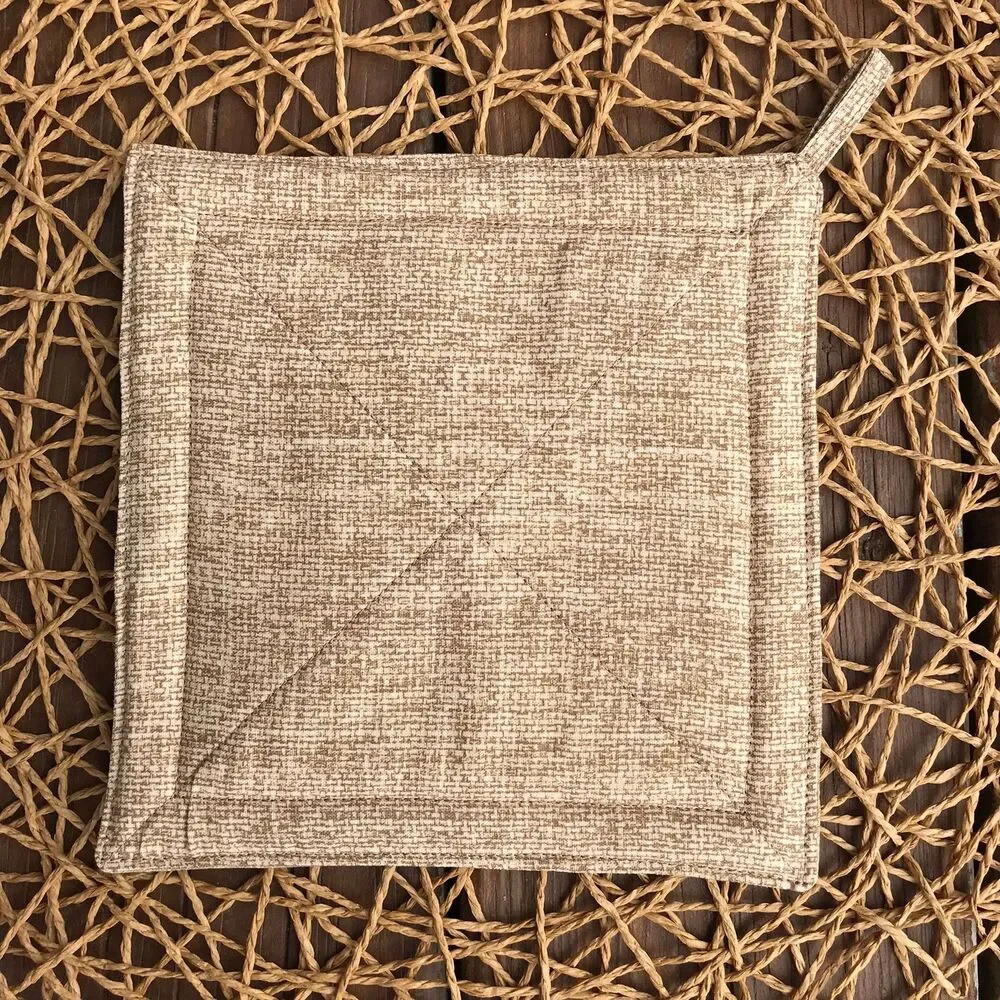 Handmade oven mitt