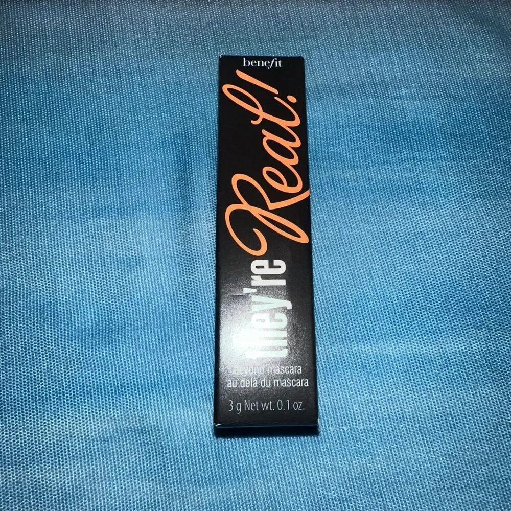Benefit luxury black
