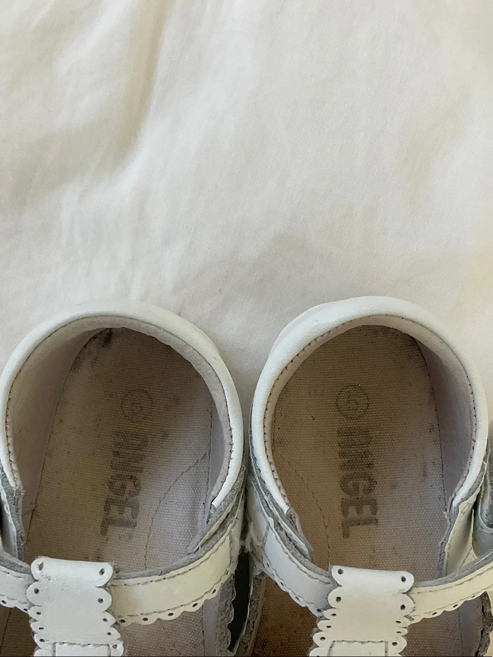 Angels white t‑bar
