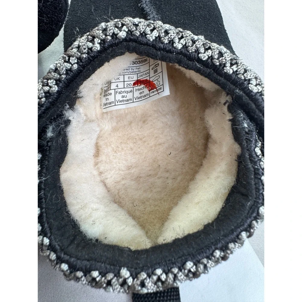UGG tasman braid