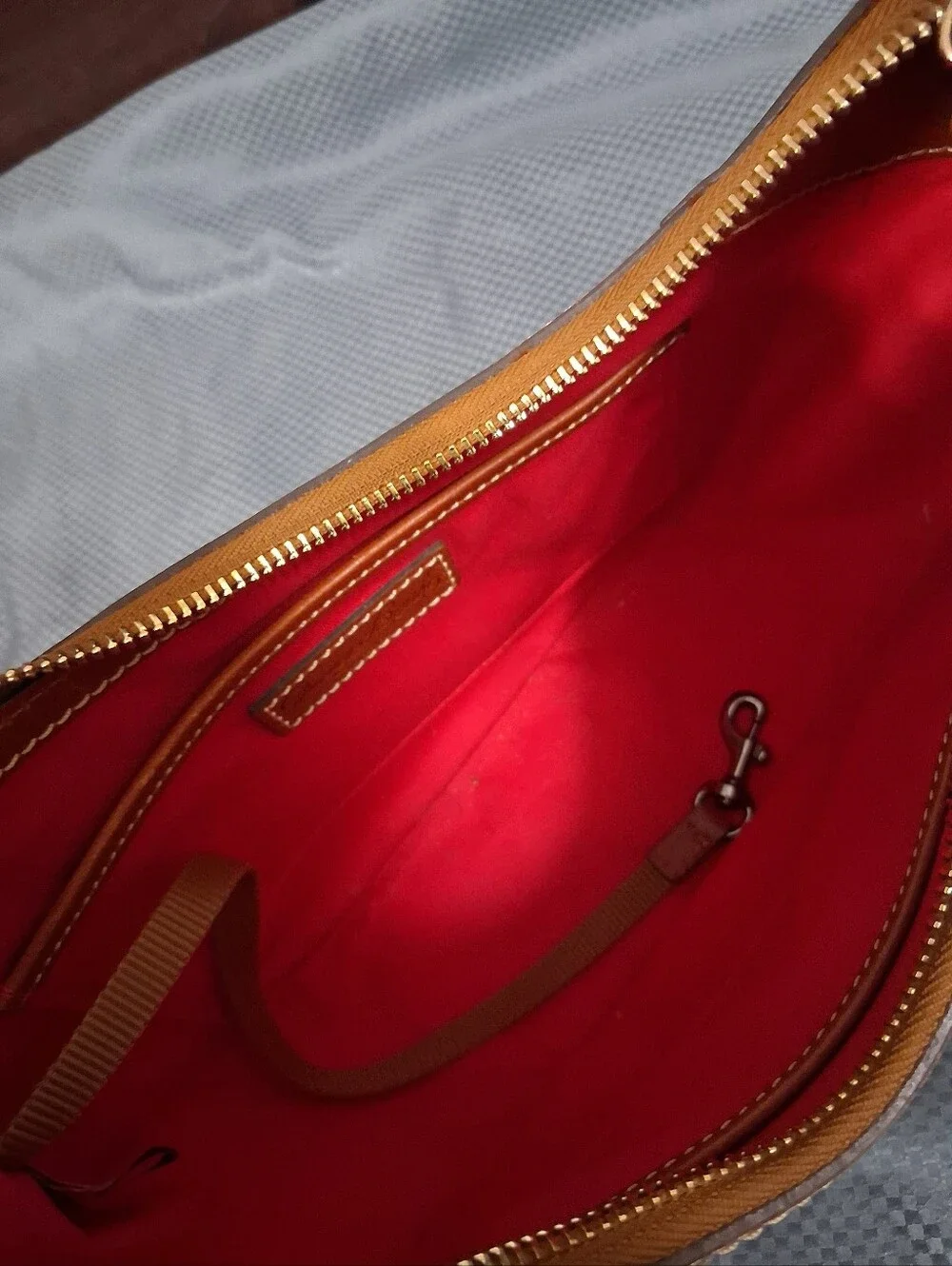 Dooney & Bourke used 2x