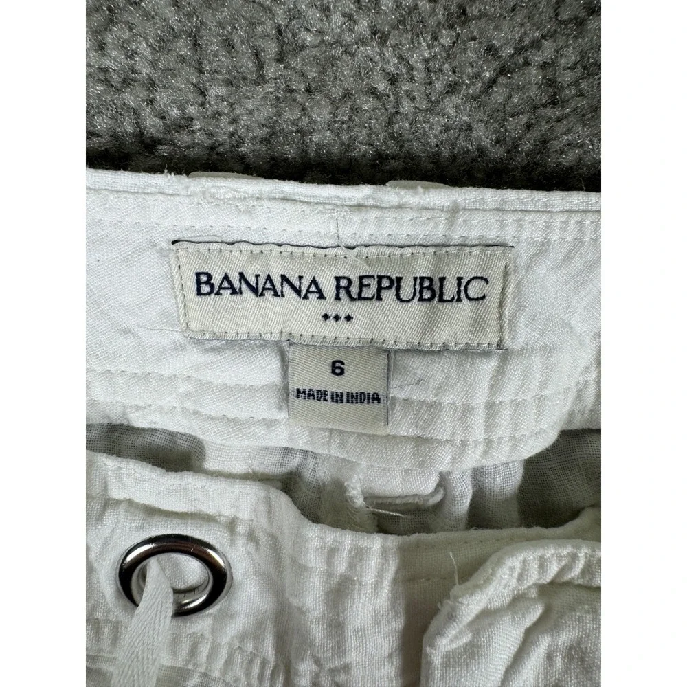 Banana Republic casual they vacations