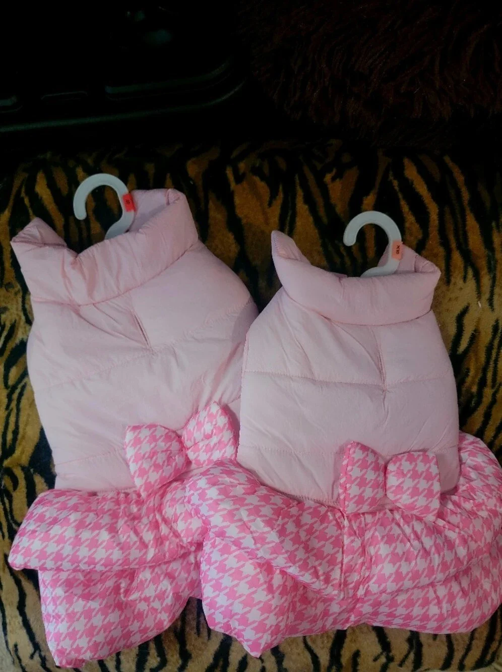 N/A pink bow winter