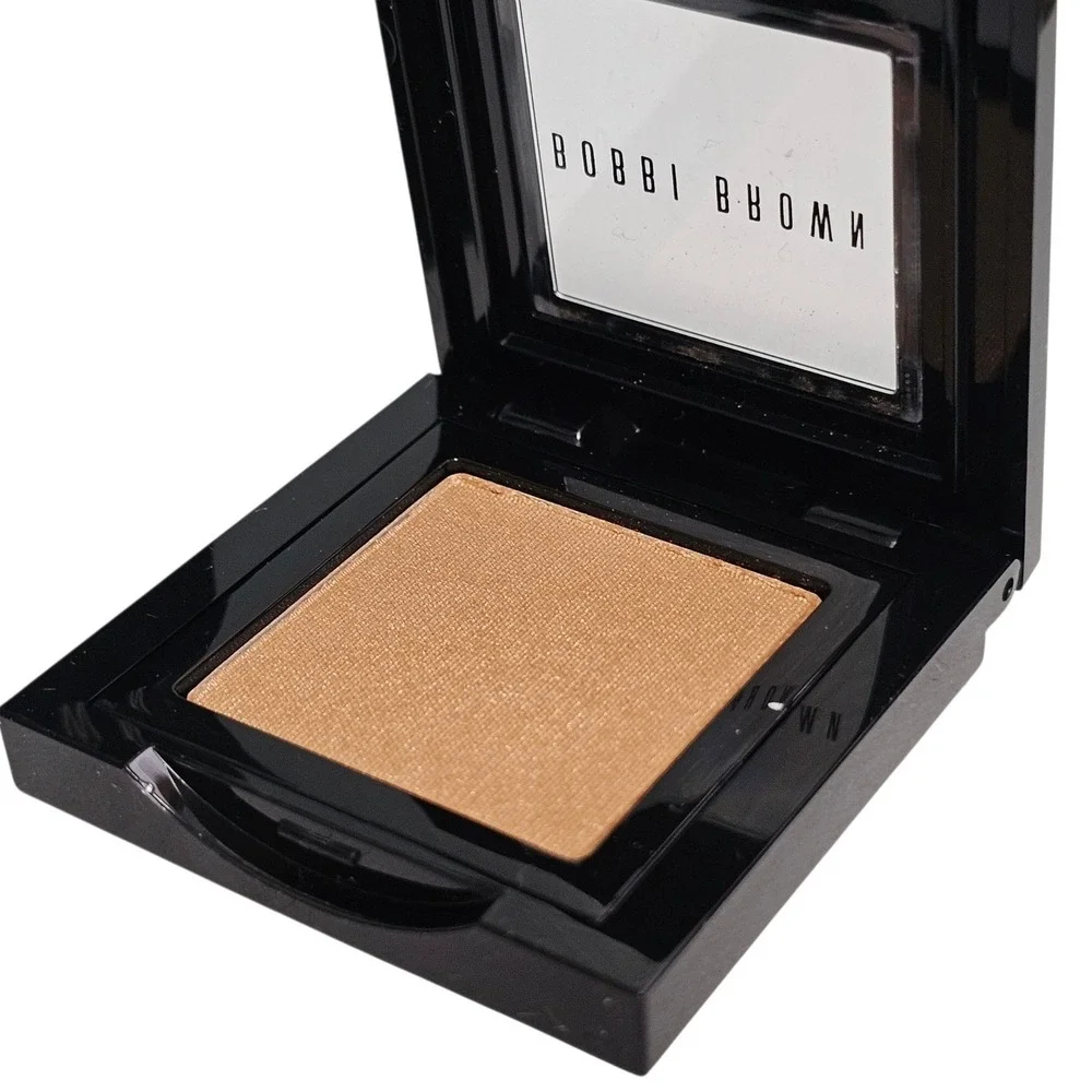 Bobbi Brown single bobbi