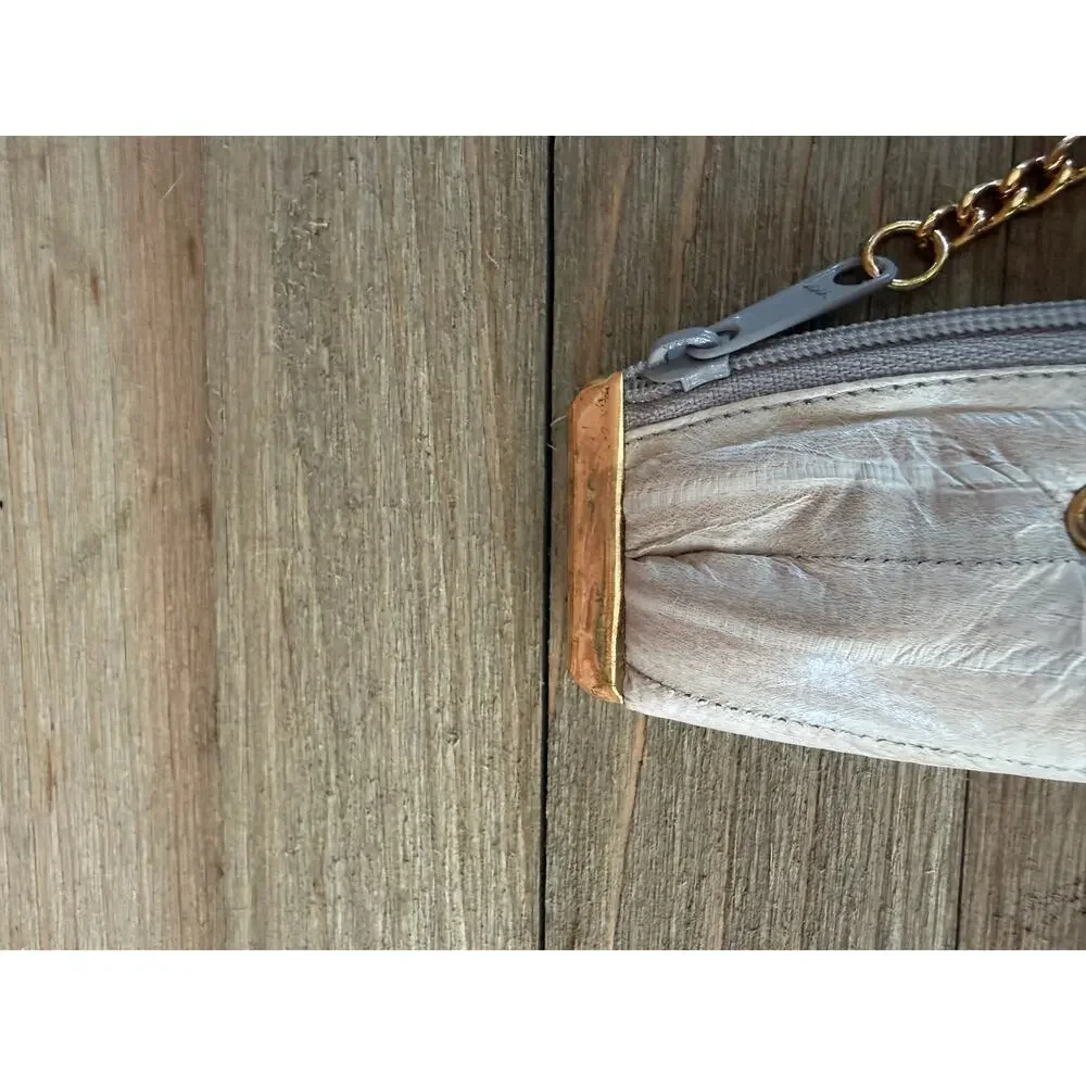 None and/or Unknown charming vintage