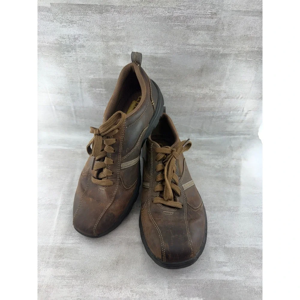 Skechers blend stitching dad