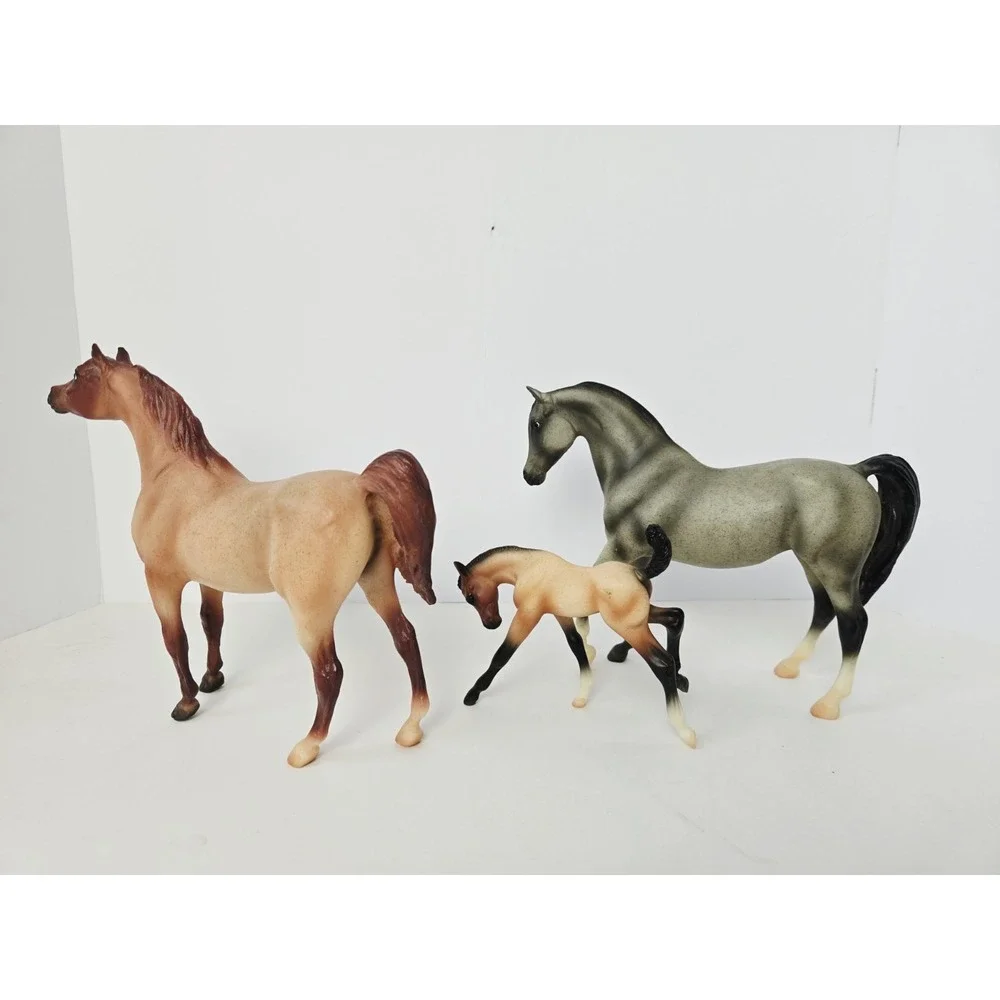 Breyer horse set