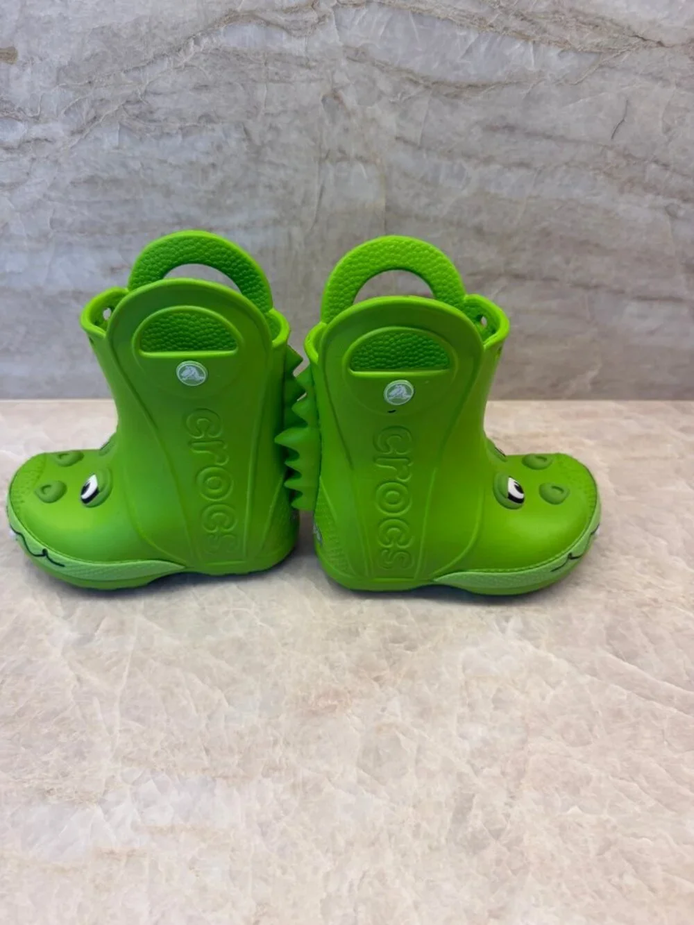 CROCS style c6 home