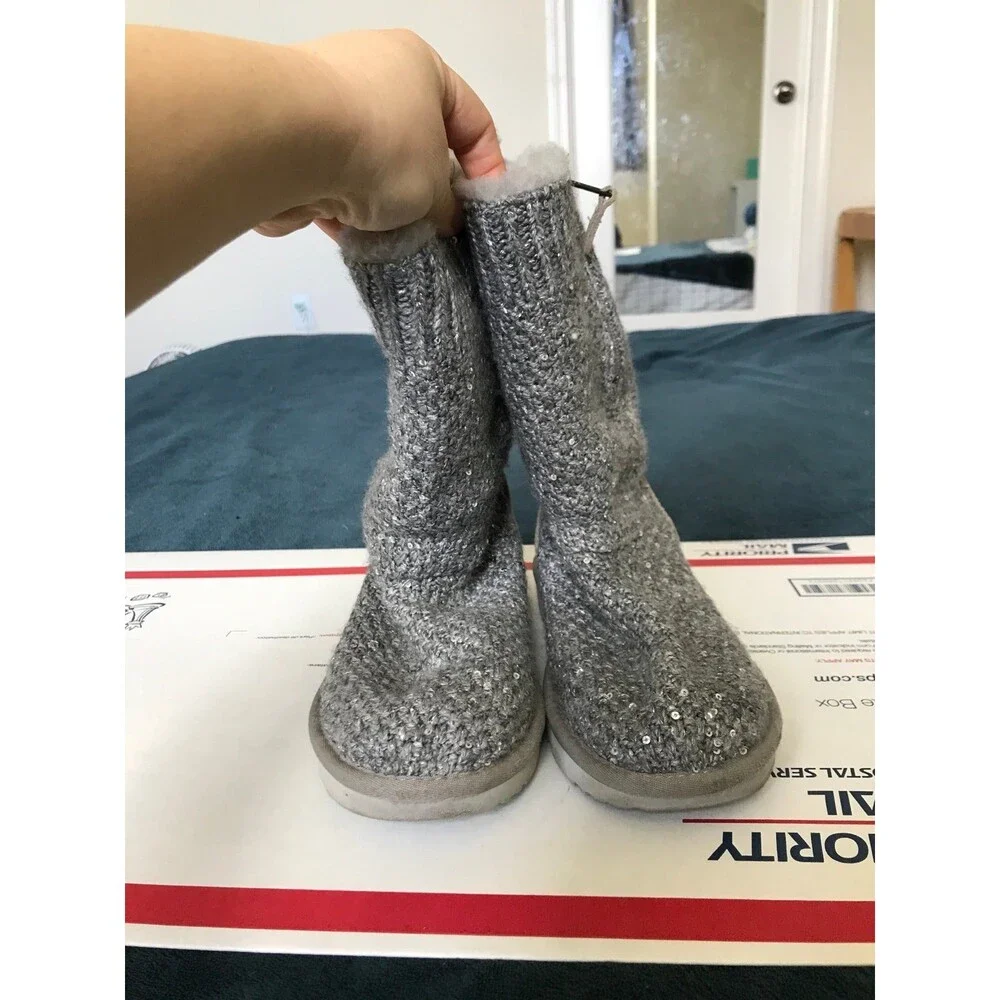 UGG equivalent big