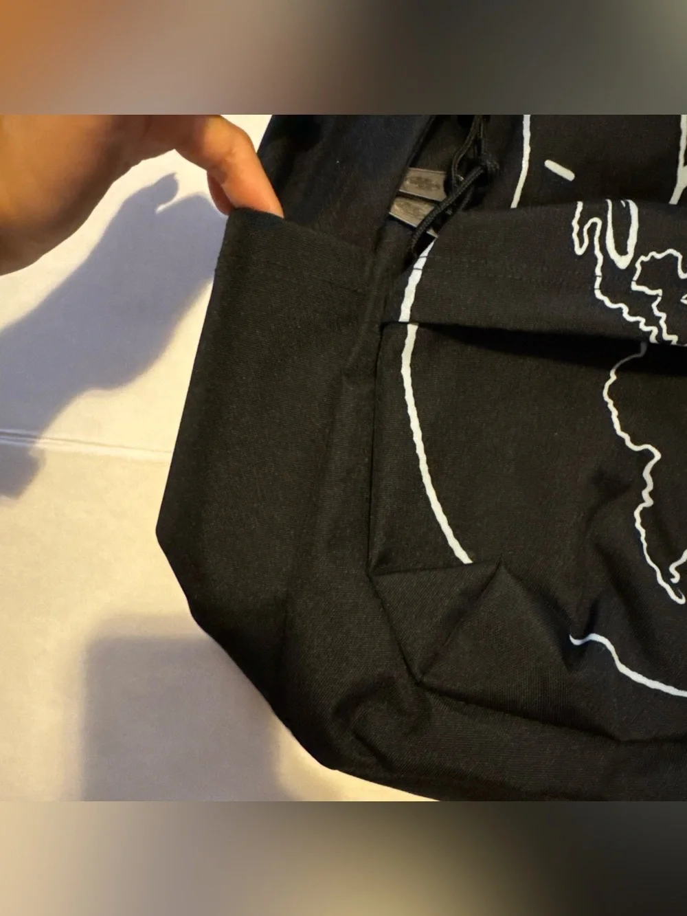 Eastpak questions leave