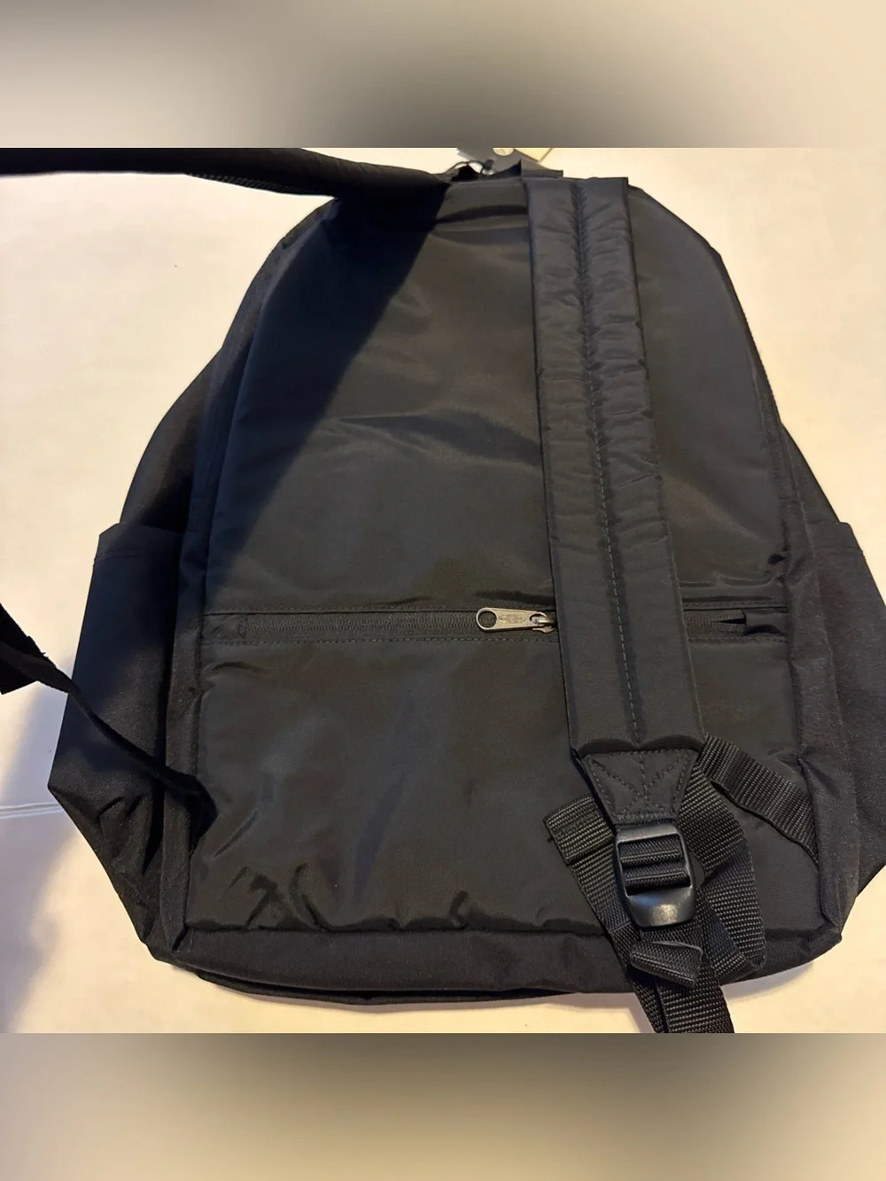 Eastpak questions leave