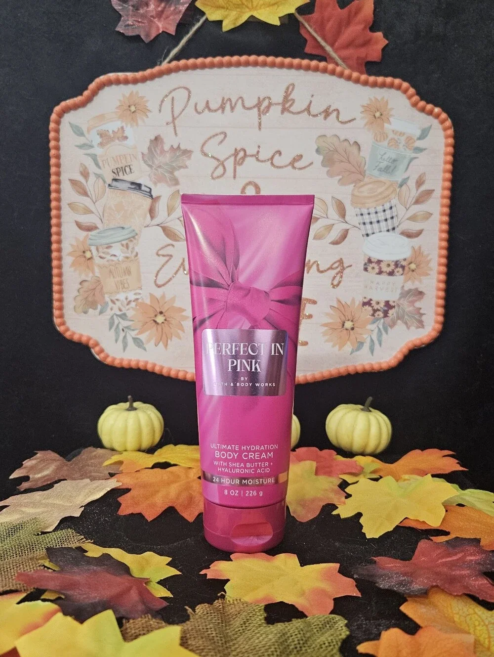 Bath & Body Works cream camellia accept