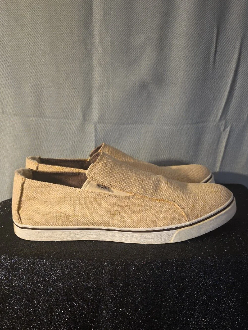 UGG casual slip