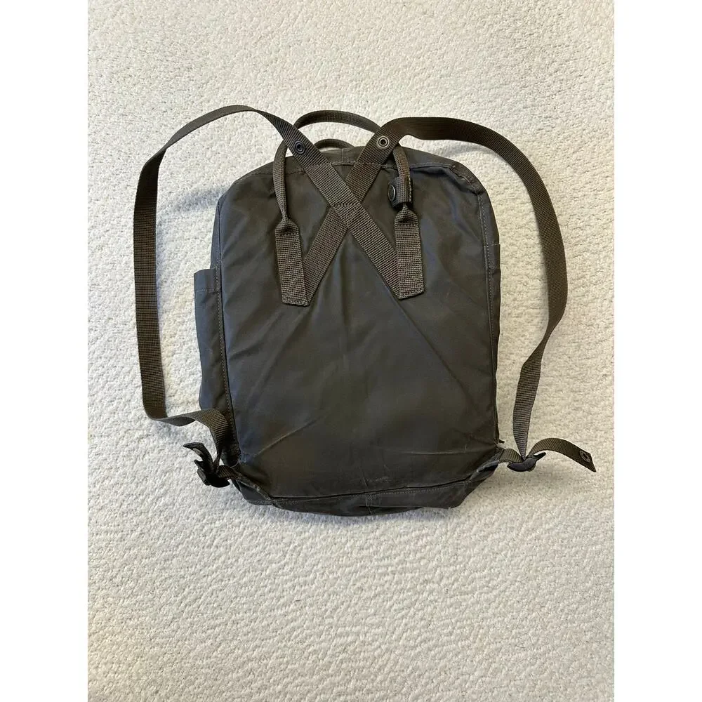 Fjallraven kanken backpack