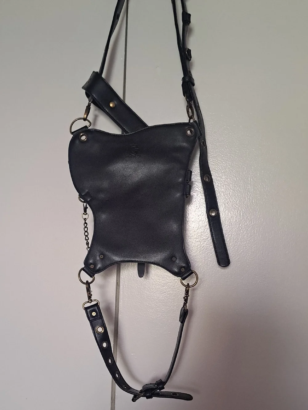 STEEL MOSTER retro shoulder
