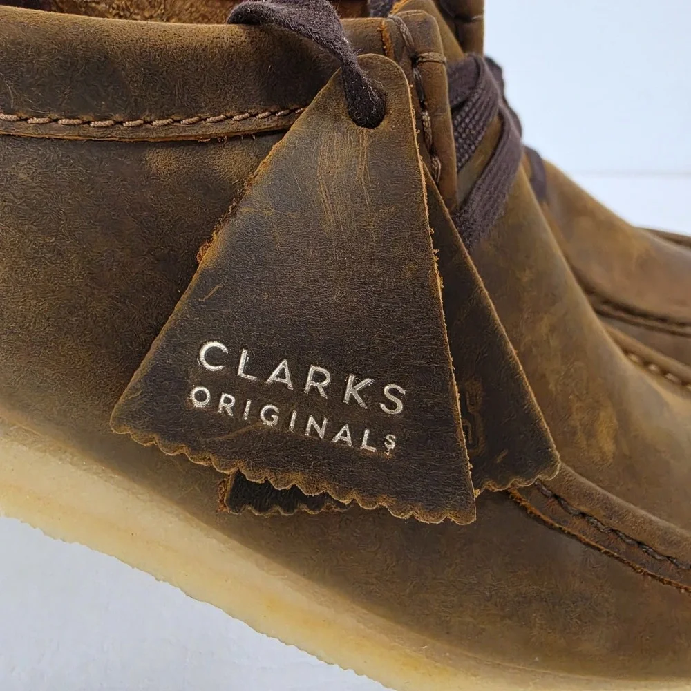 Clarks wallabee low