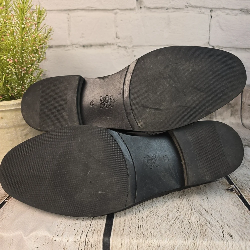 Joseph Abboud sleek black