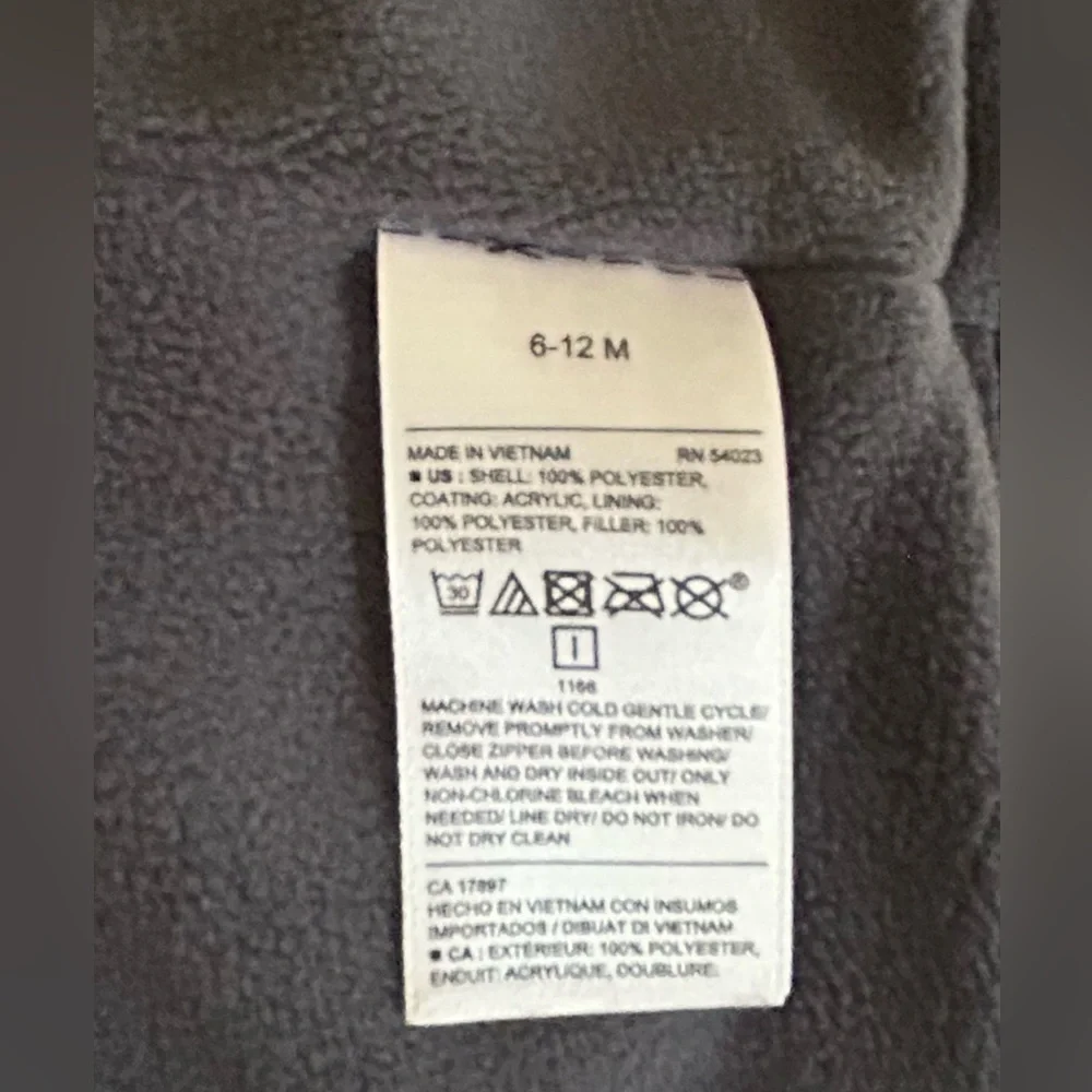 Old Navy puffer gently 20