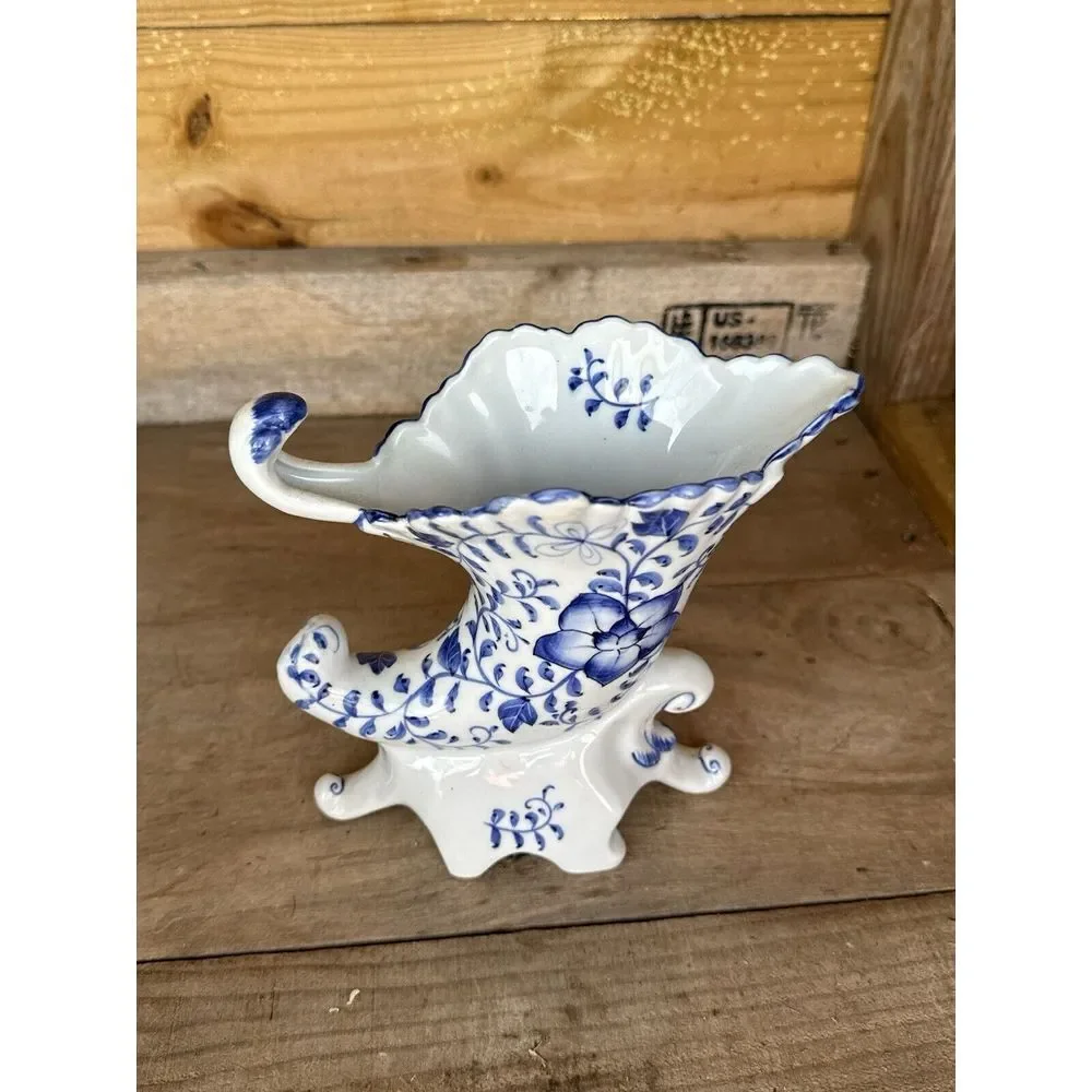 N/A blue white