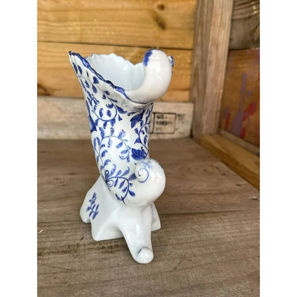 N/A blue white