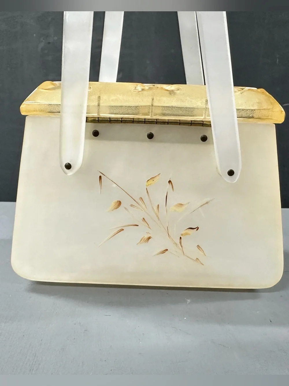 N/A elegant ivory