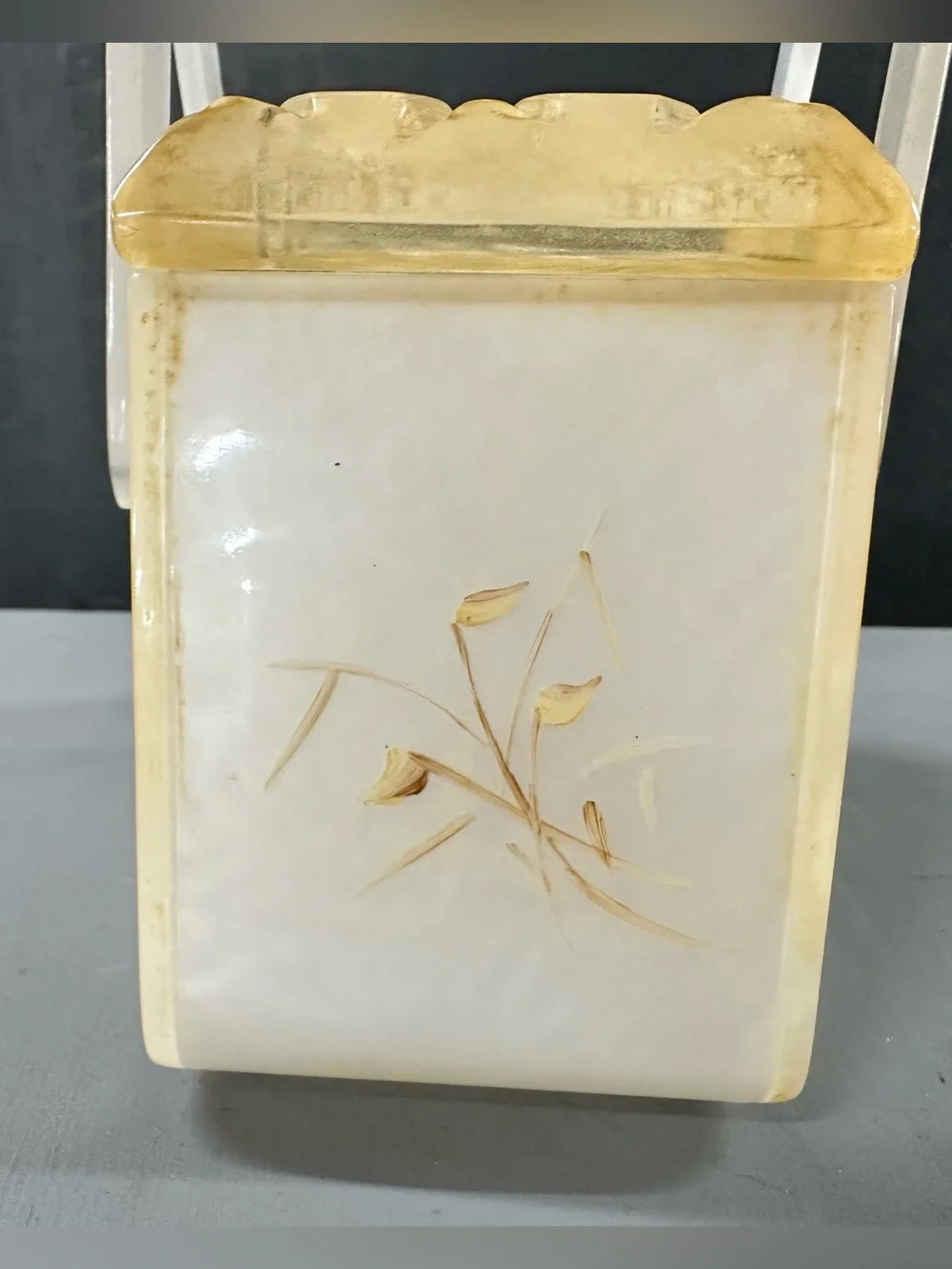 N/A elegant ivory